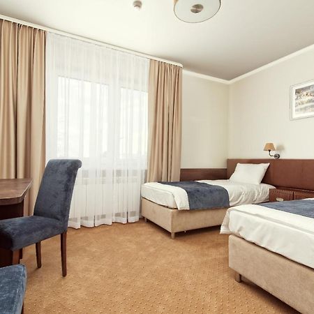 Maestro Inn Krasnystaw Exteriör bild