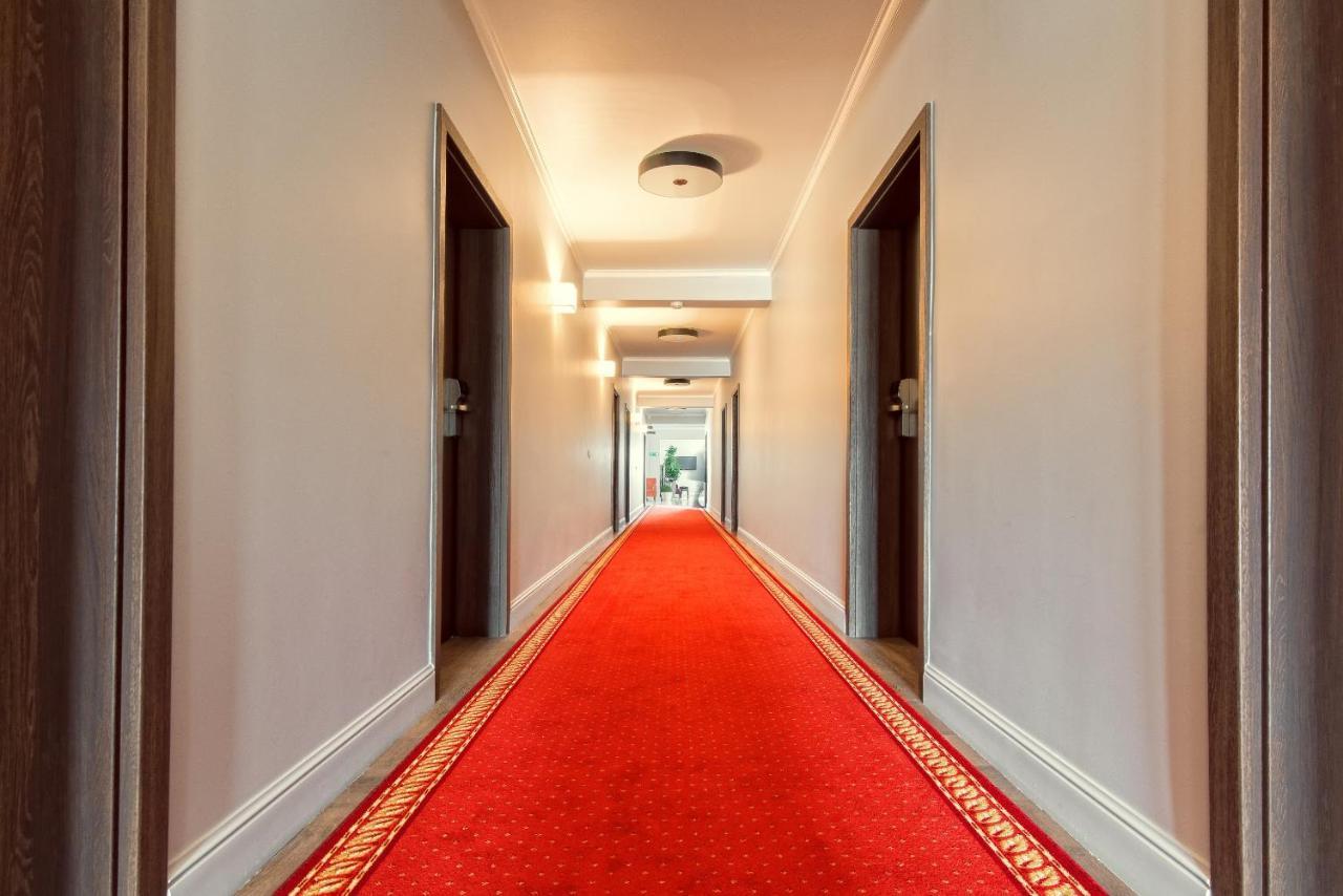 Maestro Inn Krasnystaw Exteriör bild
